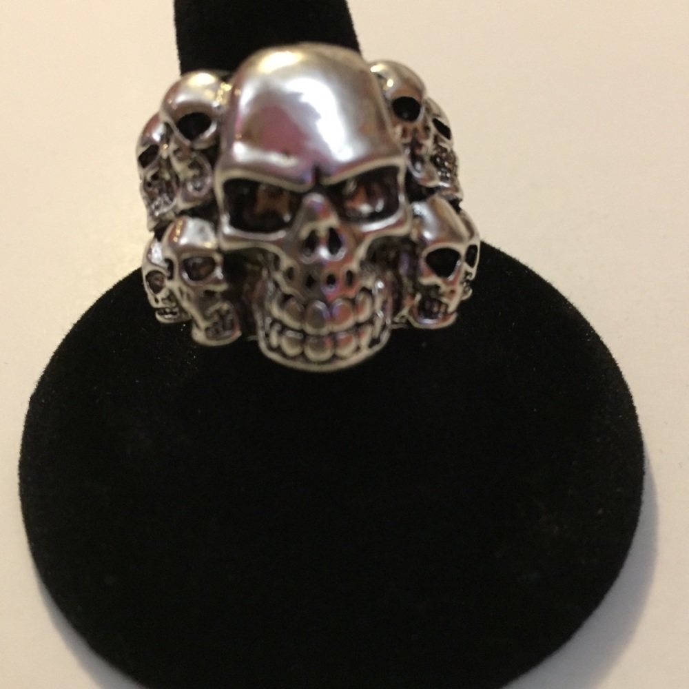 Rings - Picture 5 of 8